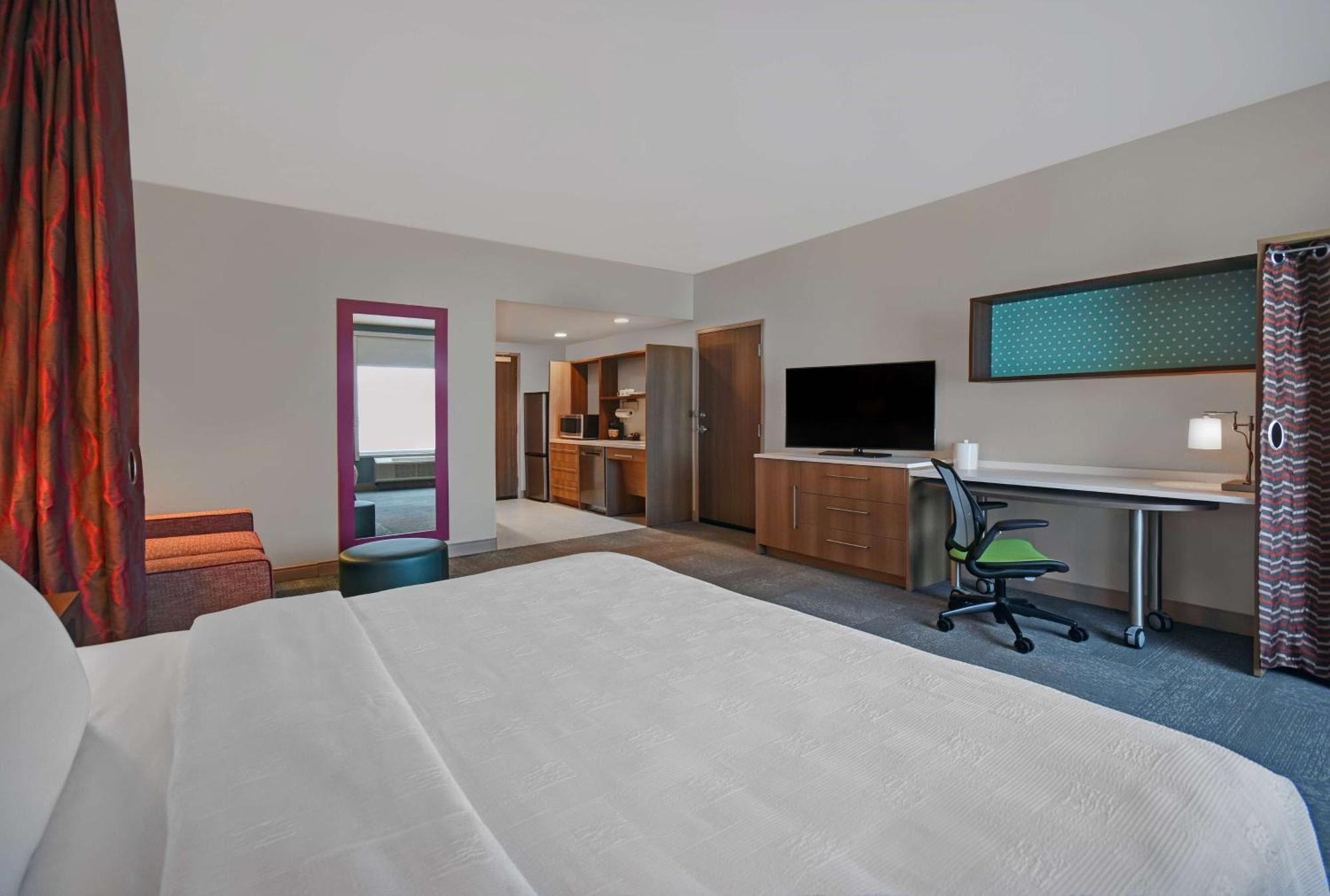 Hotel Home2 By Hilton